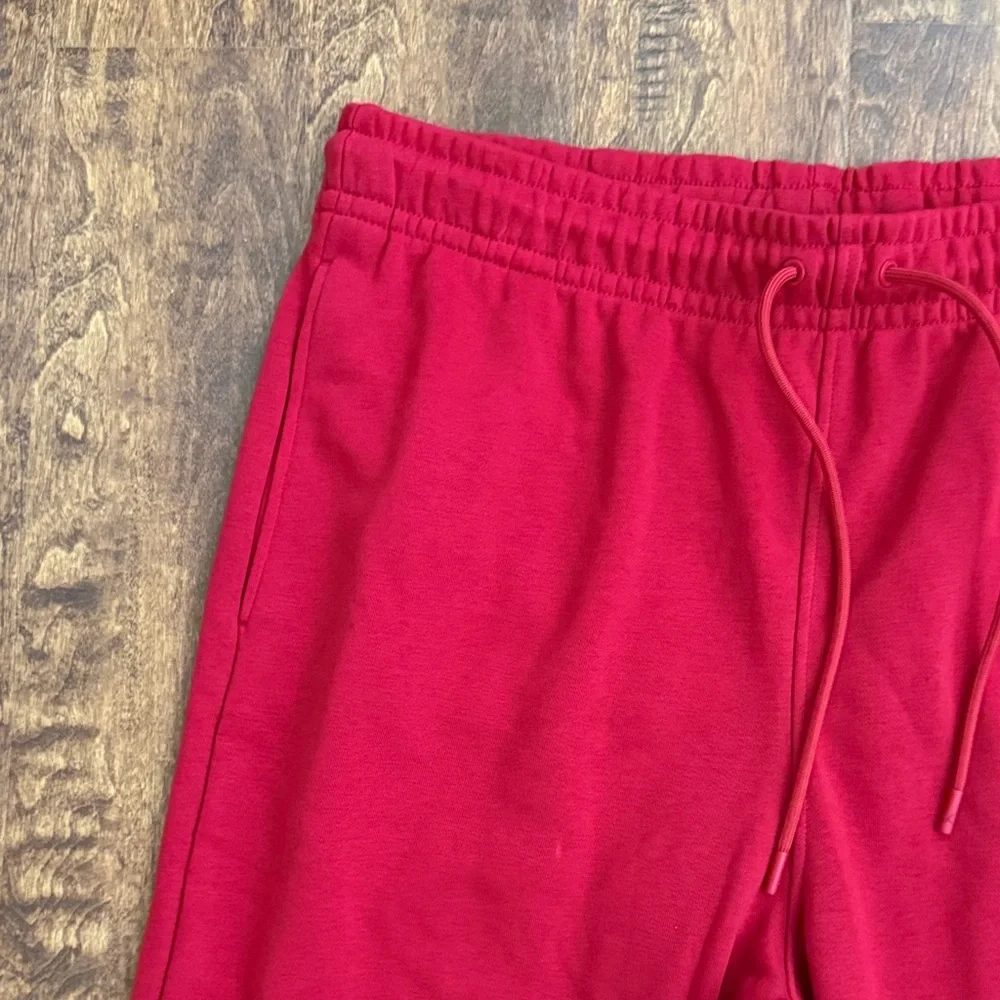 Jordan Multi Sport Red Sweatpants Size XL